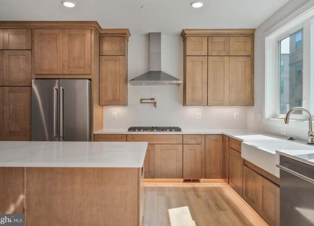 Property at 2610 Oakville St, Alexandria, VA 22301, 3 beds, 4.5 baths