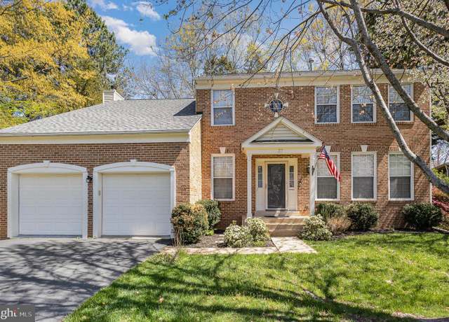 Property at 37 Blossom Wood Ct, Stafford, VA 22554, 4 beds, 3.5 baths