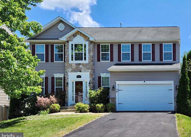 Property at 74 Sanctuary Ln, Stafford, VA 22554, 5 beds, 4.5 baths