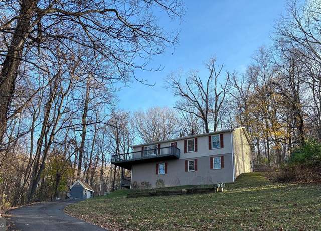 Property at 440 Bluebird Way, Front Royal, VA 22630, 5 beds, 2.5 baths