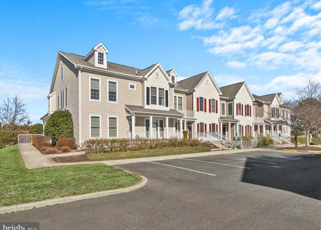 Property at 124 October Glory Ave Unit 124B, Ocean View, DE 19970, 3 beds, 3 baths