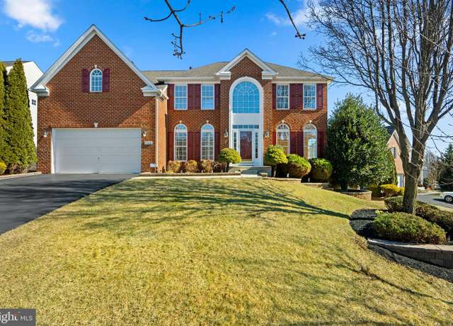 Property at 5213 Harvey Ln, Ellicott City, MD 21043, 4 beds, 3.5 baths