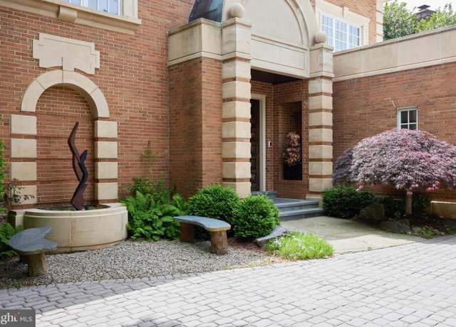 Property at 10036 Chartwell Manor Ct, Potomac, MD 20854, 5 beds, 5.5 baths