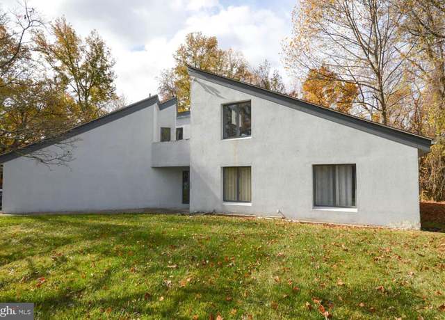 Property at 14000 Gadsen Ct, Upper Marlboro, MD 20774, 5 beds, 3.5 baths