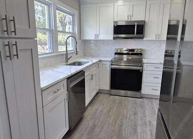 Property at 20 Twisting Ln, Willingboro, NJ 08046, 3 beds, 2 baths