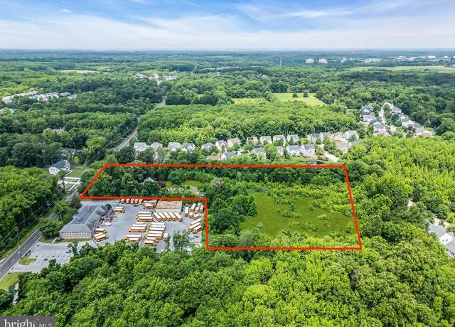 Property at 324 Mount Laurel Rd, Mount Laurel, NJ 08054, 3 beds, 1 bath
