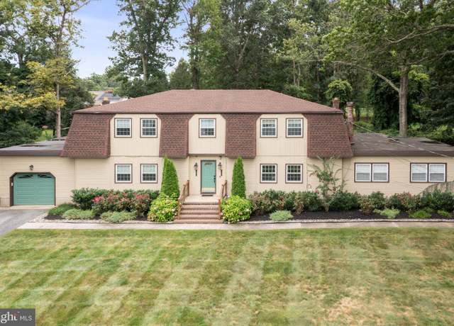 Property at 1927 Roosevelt Blvd, Vineland, NJ 08361, 6 beds, 5 baths