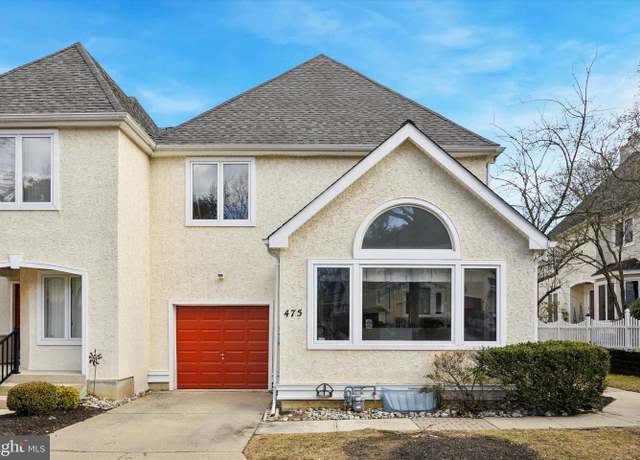 Property at 475 Brittany Ln, Cherry Hill, NJ 08003, 3 beds, 3 baths