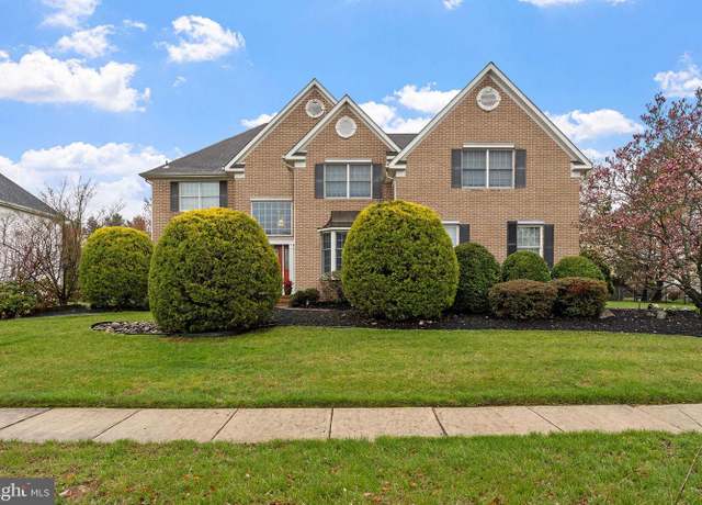 Property at 4 Benjamin Ct, West Windsor, NJ 08550, 5 beds, 3.5 baths