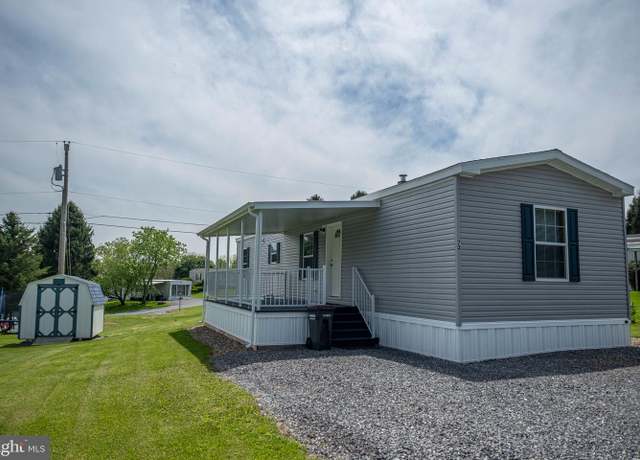 Property at 72 Cedar St, Bellefonte, PA 16823, 2 beds, 2 baths