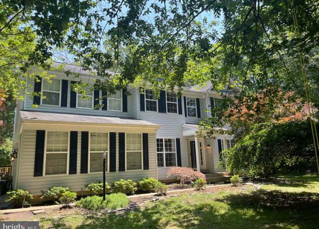 Property at 3113 Somerset Dr, Jeffersonton, VA 22724, 4 beds, 3.5 baths