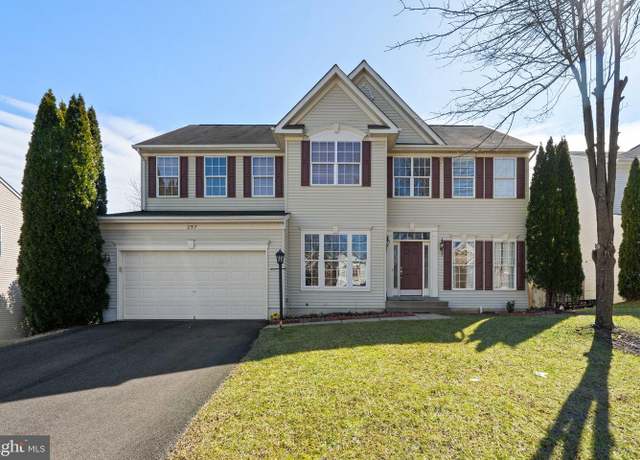 Property at 257 Hidden Creek Ln, Warrenton, VA 20186, 4 beds, 3.5 baths