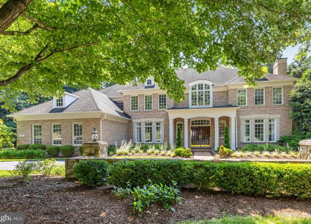 Property at 912 Centrillion Dr, Mclean, VA 22102, 5 beds, 5.5 baths
