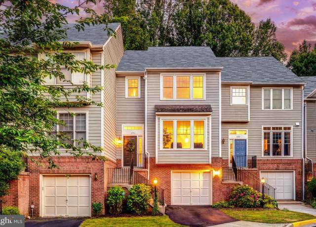 Property at 1244 Weatherstone Ct, Reston, VA 20194, 3 beds, 3 baths