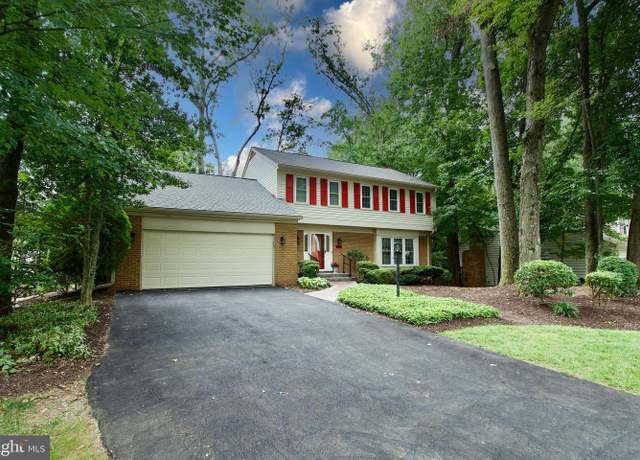 Property at 6007 Wheaton Dr, Burke, VA 22015, 5 beds, 3.5 baths
