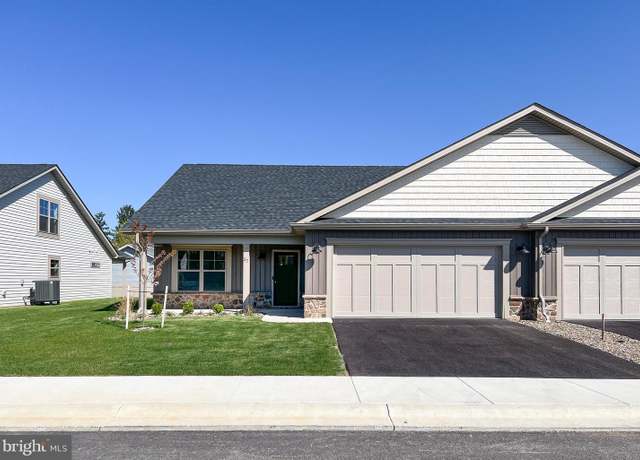Property at 37 Grainfield Ct, Martinsburg, WV 25404, 2 beds, 2 baths