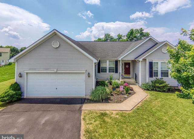 Property at 109 Pierce Arrow Way, Martinsburg, WV 25401, 3 beds, 3 baths