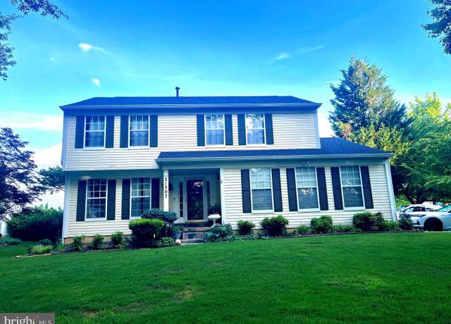 Property at 21307 China Aster Ct, Germantown, MD 20876, 4 beds, 3.5 baths
