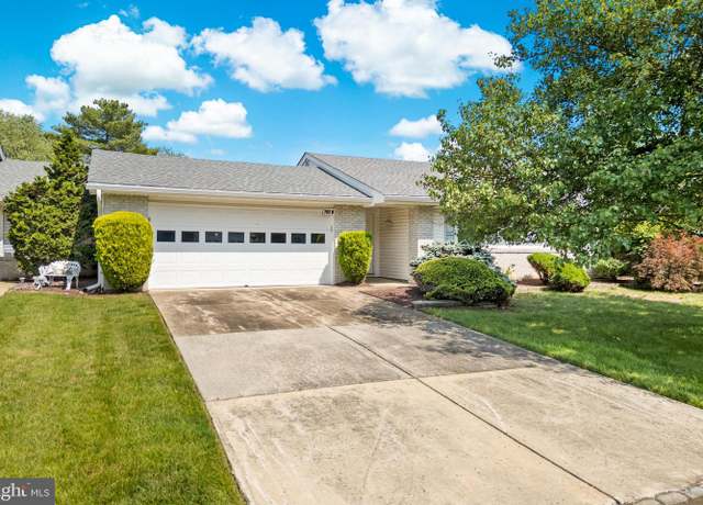 Property at 703-B Croydon Rd, Monroe Township, NJ 08831, 2 beds, 2 baths