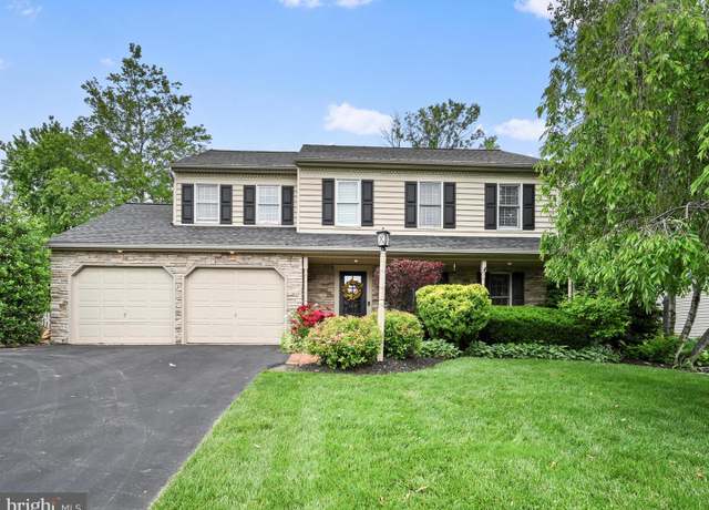 Property at 1549 N Jefferson Ct, Lancaster, PA 17602, 4 beds, 2.5 baths