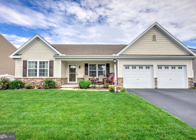 Property at 248 Cedar Holw, Manheim, PA 17545, 3 beds, 2 baths