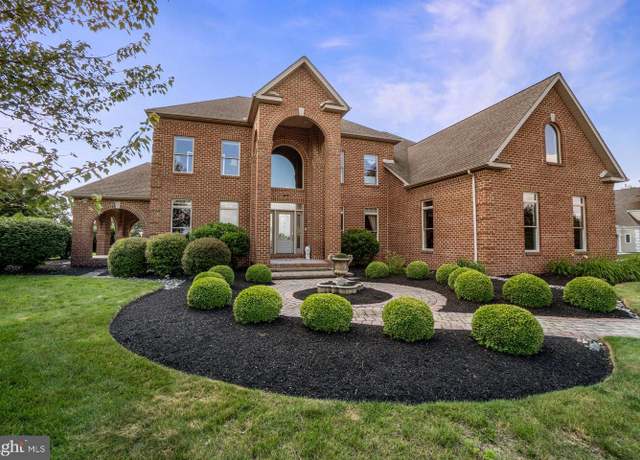 Property at 4260 W Wyndemere Cir, Schnecksville, PA 18078, 4 beds, 3 baths
