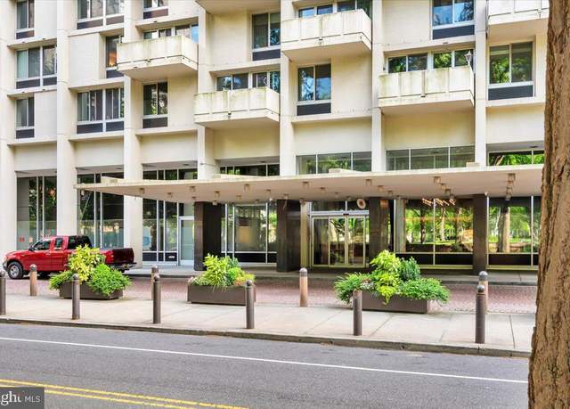 Property at 604-36 S Washington Sq #3011, Philadelphia, PA 19106, 1 bed, 1 bath