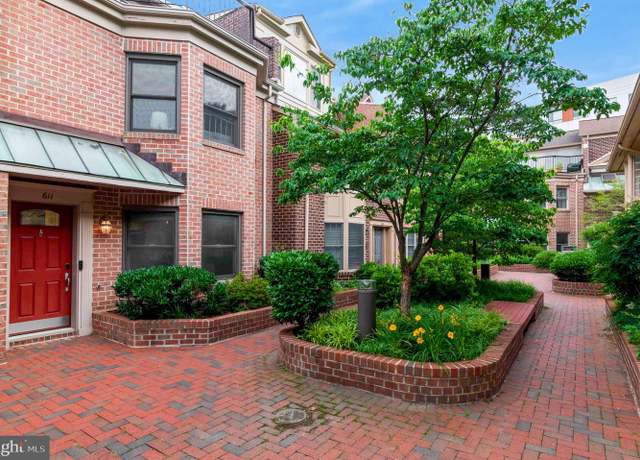 Property at 611 N Tazewell St, Arlington, VA 22203, 3 beds, 4 baths