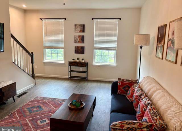 Property at 7520 Hancock St, Bealeton, VA 22712, 2 beds, 2.5 baths