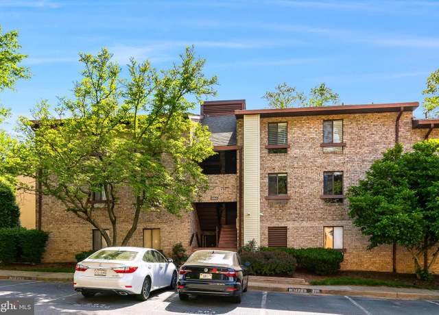 Property at 2255 Castle Rock Sq Unit 12C, Reston, VA 20191, 3 beds, 2 baths