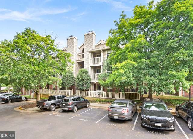 Property at 1725 Ascot Way Unit 1725D, Reston, VA 20190, 1 bed, 1 bath
