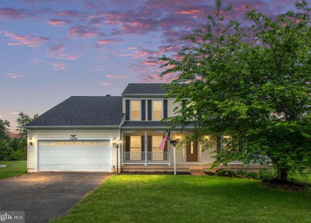 Property at 13507 Fox Chase Ln, Spotsylvania, VA 22553, 4 beds, 3 baths