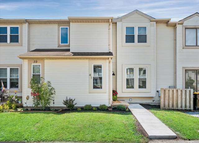 Property at 41 Liborio Ln, New Castle, DE 19720, 3 beds, 2 baths