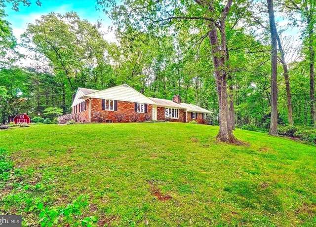 Property at 7210 Annapolis Rock Rd, Gaithersburg, MD 20882, 4 beds, 2.5 baths