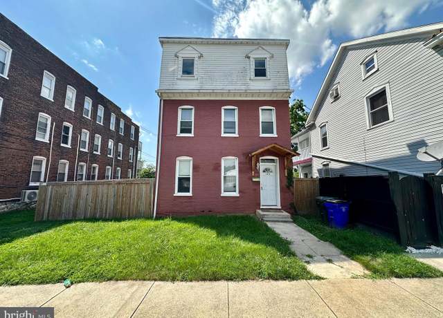 Property at 105 Elizabeth St, Hagerstown, MD 21740, 4 beds, 2 baths