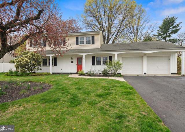 Property at 30 Probasco Dr, Allentown, NJ 08501, 4 beds, 2.5 baths
