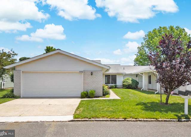 Property at 442-A Dahlia Plz, Monroe Township, NJ 08831, 3 beds, 2 baths