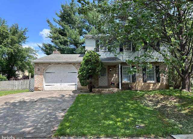 Property at 3604 Franklin Ave, Mechanicsburg, PA 17050, 3 beds, 2 baths