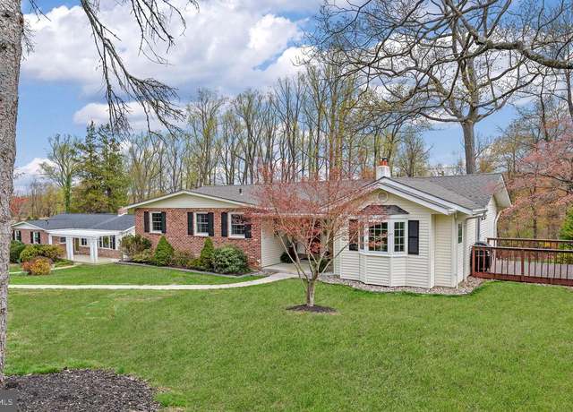 Property at 392 Friendship Dr, Paoli, PA 19301, 4 beds, 2.5 baths