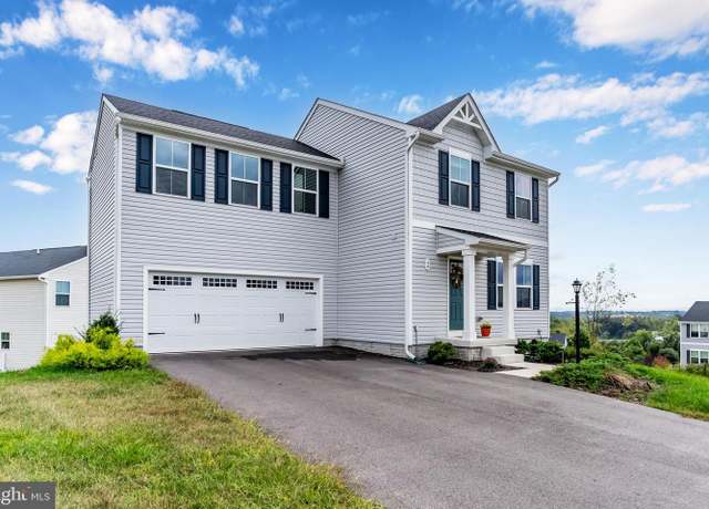 Property at 64 Fluorite Dr, Chambersburg, PA 17202, 4 beds, 2.5 baths