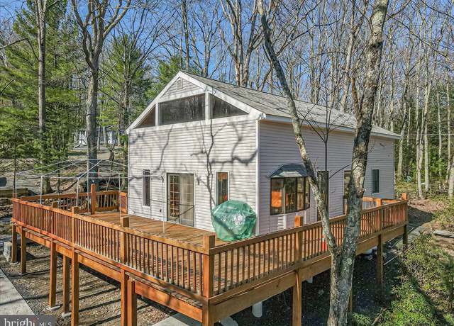 Property at 117 Boundary Rd, Tafton, PA 18464, 5 beds, 2 baths