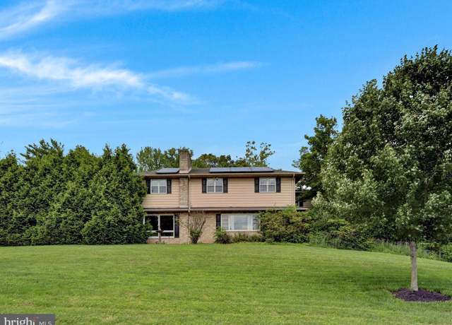 Property at 420 Ridge Rd, Orwigsburg, PA 17961, 5 beds, 4 baths
