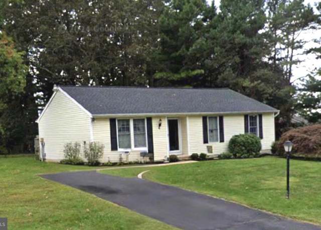 Property at 4 Cedar Ln, Stewartstown, PA 17363, 3 beds, 2 baths