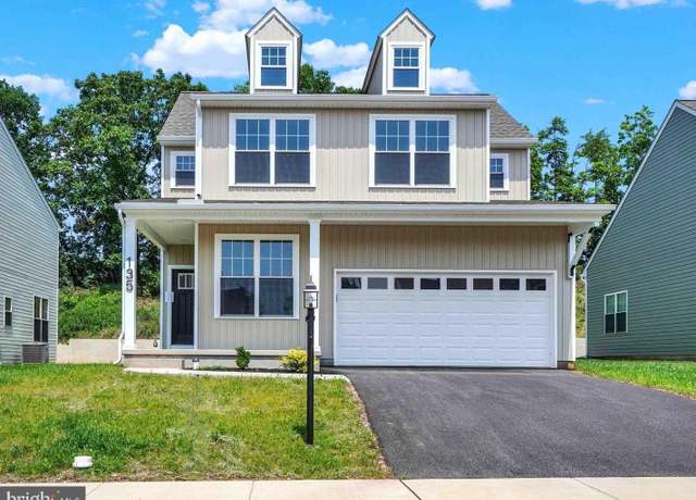 Property at 135 Eli Dr, York, PA 17404, 3 beds, 2.5 baths