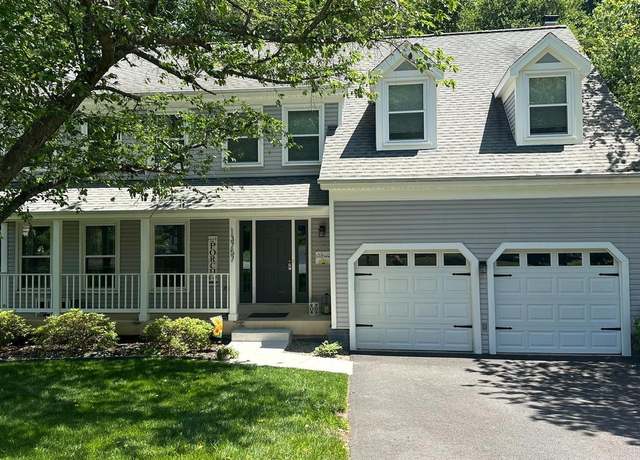 Property at 13757 Cabells Mill Dr, Centreville, VA 20120, 6 beds, 3.5 baths