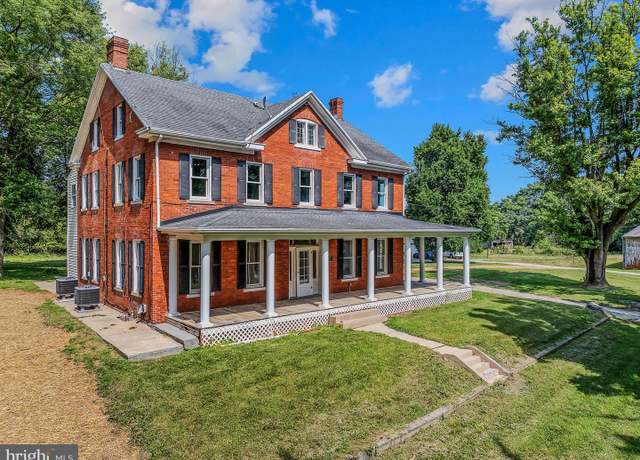 Property at 235 William Fulk Ln, Kearneysville, WV 25430, 4 beds, 2 baths