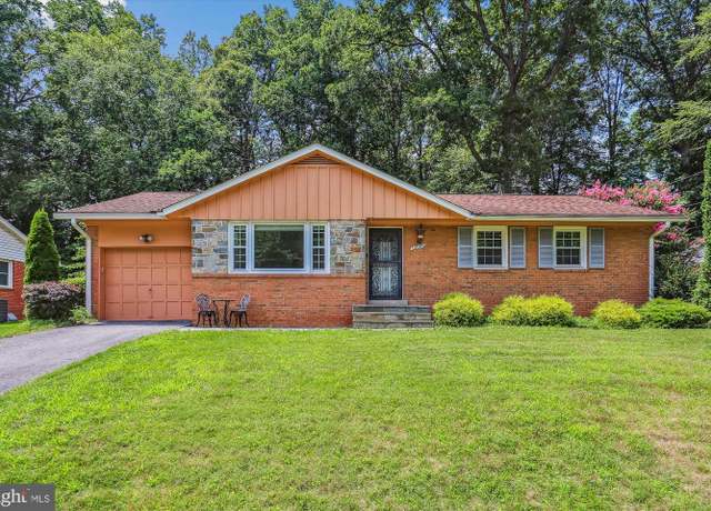 Property at 14006 Parkland Dr, Rockville, MD 20853, 3 beds, 2.5 baths