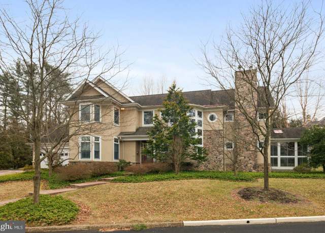 Property at 130 Wedgewood Ln, Haddonfield, NJ 08033, 4 beds, 3.5 baths