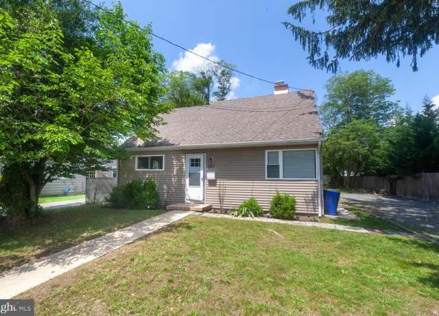 Property at 143 W Gloucester Pike, Barrington, NJ 08007, 3 beds, 2 baths
