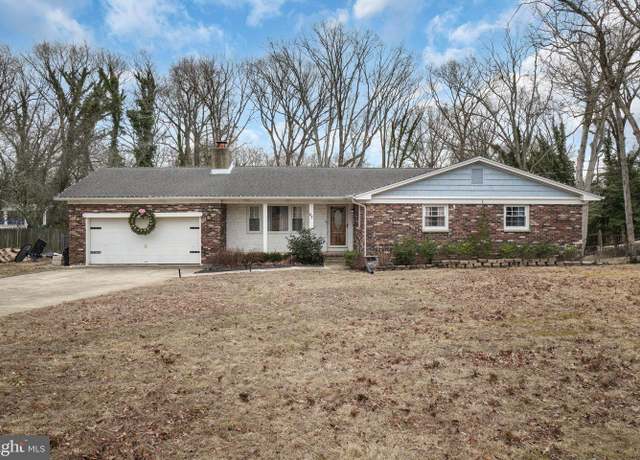 Property at 67 Grand Ave, Toms River, NJ 08753, 4 beds, 2.5 baths
